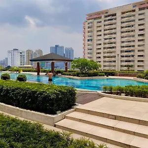 Makati Penthouse With Stunning Skyline View , Manila Philippines