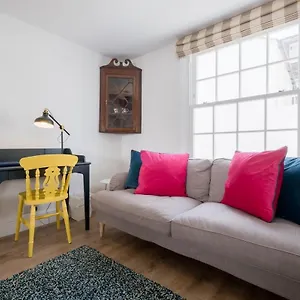 Host & - Millfield , Brighton United Kingdom